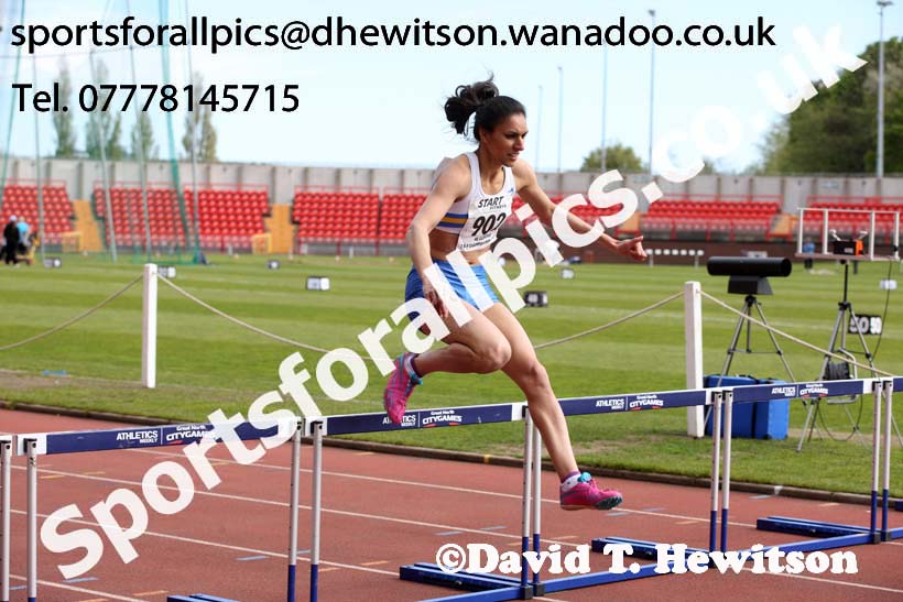 Senior womens 400 metres hurdles, North Eastern Track and Field Champs, Gateshead Stadium. Photo: David T. Hewitson/Sports for All Pics